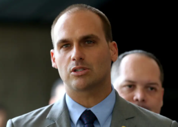 Eduardo Bolsonaro consegue visto de residência permanente nos EUA