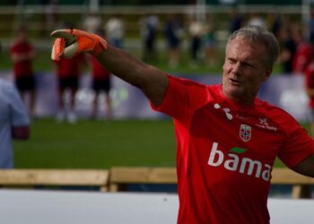 Noruega derrota Brasil duas vezes na década de 90 sob comando de treinador de goleiros
