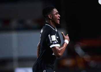 Remo garante vitória sobre o Vitória com contra-ataques e respira no Brasileirão