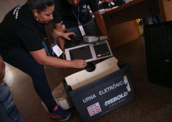 Medo do ICE faz brasileiros hesitarem em votar em Nova York