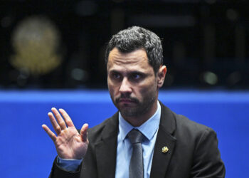 Candidatura de Cleitinho provoca divisão na direita em Minas Gerais, 10/08/2026