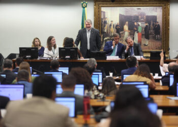 Pediatras alertam sobre os riscos da redução da maioridade penal em 2026