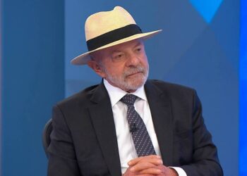 Lula e Flávio defendem posições semelhantes sobre polêmica das fotos