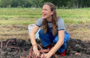 Atriz milionária de 54 anos investe R$ 38 milhões em fazenda e revela detalhe especial que conquistou a família