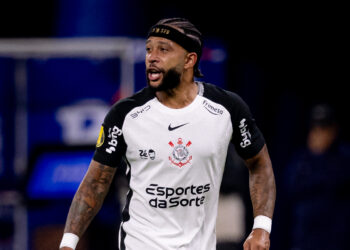 Corinthians reconsidera e pode retomar negociações com Memphis