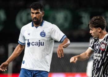 Coritiba supera Corinthians e avança na tabela com vitória decisiva