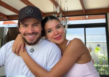 Jakelyne e Mariano compartilham regras curiosas do casamento, incluindo a de não soltar pum um na frente do outro