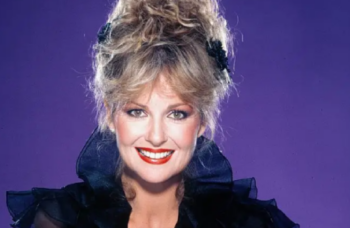 Atriz Shelley Fabares, par romântico de Elvis Presley, falece aos 82 anos