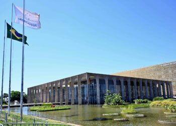 Candidatos revelam suas propostas para a política externa em 2026