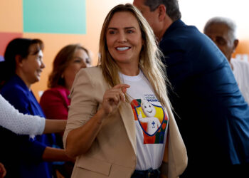 Celina é a favorita no 1º turno do DF com 35% das intenções de voto em 08/09/2026