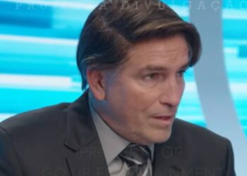 Produtora de filme sobre Bolsonaro investiu R$10 mil em peruca