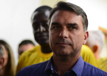 Flávio e Moraes receberam pagamentos do mesmo esquema em 12/09/2026