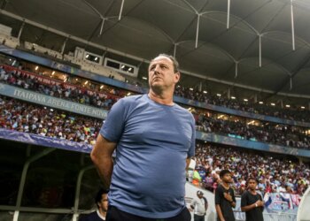 Rogério Ceni alerta Bahia sobre a importância da cautela após voltar ao G4