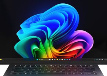 Lenovo lança notebook compacto com tela flexível de até 17 polegadas
