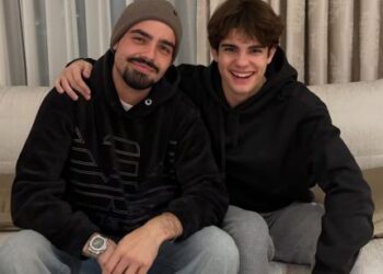 João Silva revive a famosa lenda urbana de Faustão e Selena Gomez com bom humor