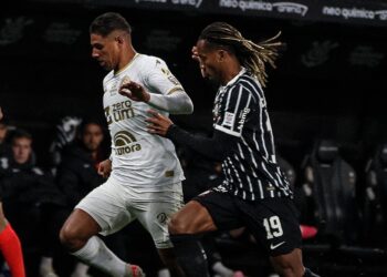 Chapecoense supera Corinthians e intensifica crise no clube paulista
