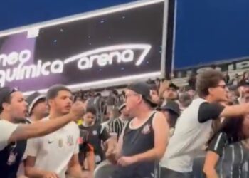 Corintianos que agrediram criança são banidos da Arena