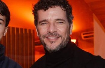 Filho de Daniel de Oliveira e Vanessa Giácomo faz rara aparição pública ao completar 18 anos