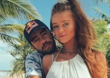 Cíntia Dicker e Pedro Scooby falam sobre polêmica de pensão alimentícia