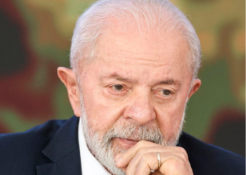 Lula troca debate da Globo por entrevista em podcast e reforça estratégia de comunicação direta