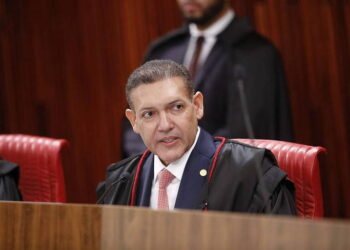 Kassio se reunirá com advogados de Lula e Flávio Bolsonaro em Brasília em 12 de outubro de 2026
