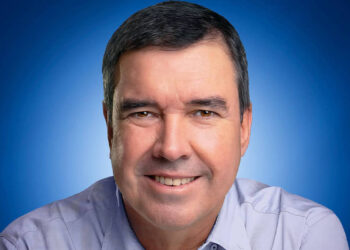 Eduardo Riedel conquista reeleição como governador de Mato Grosso do Sul em 2026