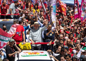 PM-SP denuncia Lula e governo por suposta ameaça em ato público