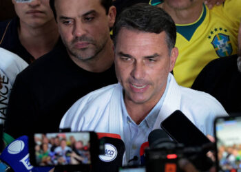 Flávio Bolsonaro recebe apoio de Marçal em convite aberto – 11/10/2026 – Política