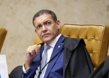 Kassio atende pedido de Flávio e proíbe jornal do sindicato em 13/10/2026