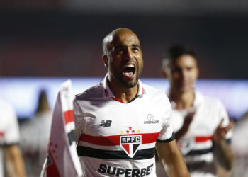 São Paulo decide postergar renovação de Lucas Moura para nova gestão