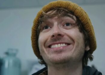 Diretor de Resident Evil revela que eliminou piadas e aprovou o resultado final do filme