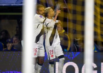 Vasco conquista vitória sobre o Boca Juniors na Bombonera e se destaca na Sul-Americana
