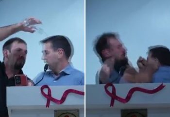 Vereadores se agredem em sessão após um jogar água no outro no interior do RS