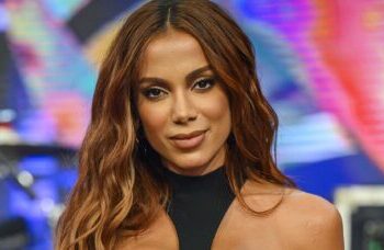 Anitta aos 33 anos: retiro espiritual e nova fase de equilíbrio entre vida pessoal e carreira
