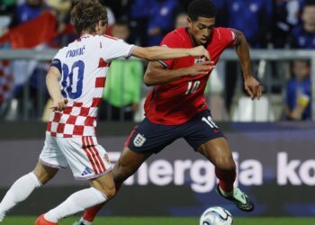 Modric reafirma compromisso com a Croácia após derrota contundente