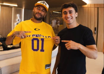 Neymar se une a Nikolas Ferreira e demonstra apoio a Flávio Bolsonaro em vídeo
