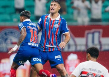 Bahia vence São Paulo por 3 a 2 e avança para o sexto lugar no Brasileirão
